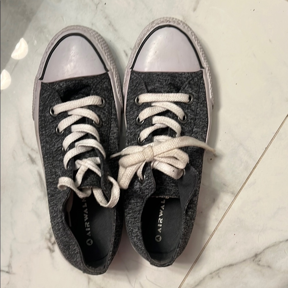 Airwalk Women’s Black and White Sneakers